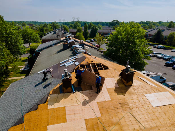 24/7 Emergency Storm Damage Roof Repair experts in Menomonee Falls, WI